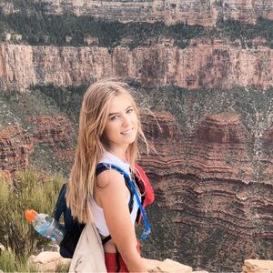 Meet your Posher, Ashley